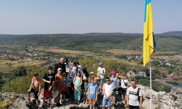 Діти ужгородської парафії святого Георгія відпочиваючи розвивались у літньому таборі