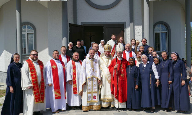 Освячення реколекційного дому у Павшині