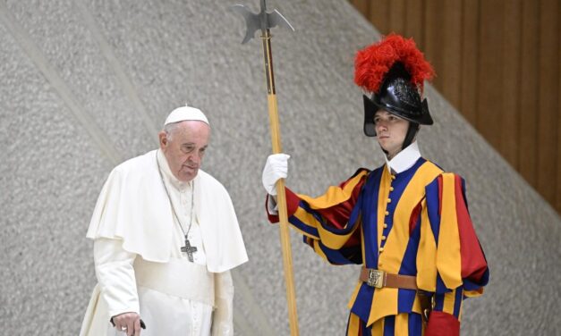 Папа: Не забуваймо про багатостраждальний народ України