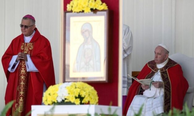 Папа: Не звикаймо до війни, не мирімося з тим, що вона є неминучою