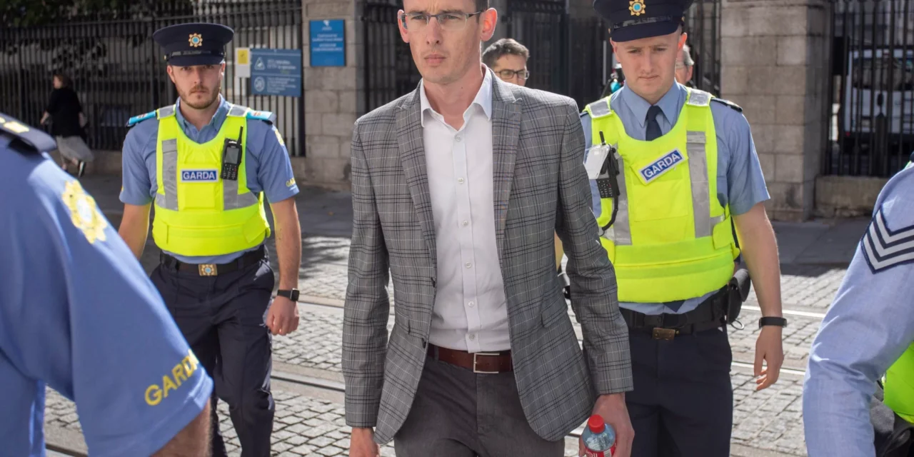 Заарештовано ірландського вчителя, який не захотів називати хлопчика дівчинкою