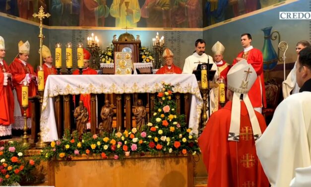 Завершення Року Святого Хреста у Шаргороді: звертатись до Христа Розіп’ятого та Воскреслого (оновлено)