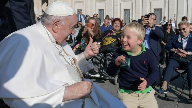 Папа: бути людьми великих прагнень, дозволити Богові чинити чуда в нашому житті