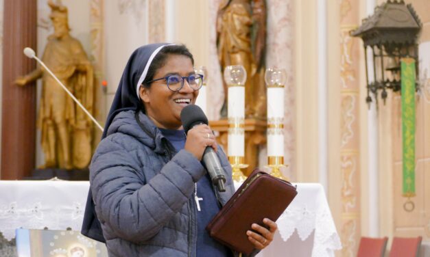 Молитовна зустріч з сестрою Ліджі: зло покине Україну, якщо всі будуть молитися