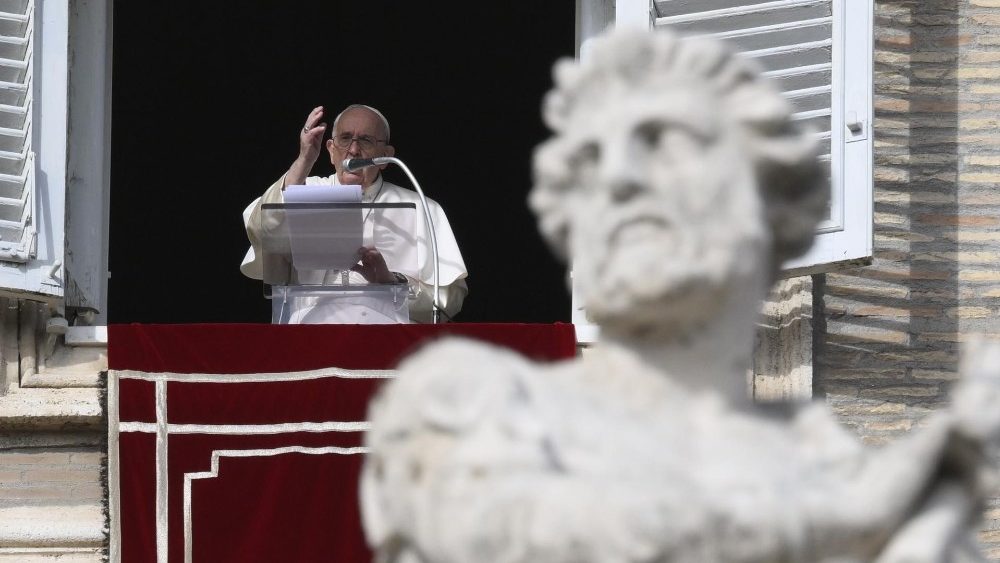 Папа: навіть найбільш віруючі переходять через тунель сумніву