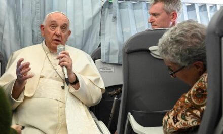 Папа: ми готові допомогти в поверненні депортованих українських дітей
