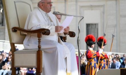 Папа: молімося, щоби Марія, Помічниця вірних, була поруч з українцями