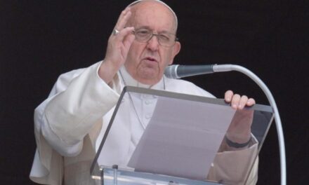 Папа: Пресвятій Марії ввіряємо прагнення миру багатьох народів світу