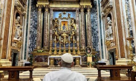 Папа ввірив свою чергову Апостольську подорож Діві Марії