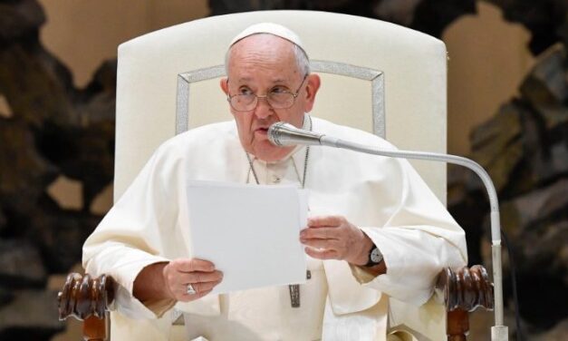 Папа Франциск: будь ласка, поновлюймо близькість і наші молитви за Україну