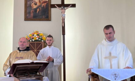 Отець Павло Шевчук OFM на відпусті у Мукачеві: життя Франциска – це коментар до Святого Писання