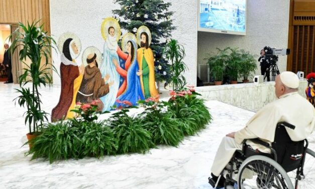 Папа: просімо перед вертепом миру для народів, які страждають від війни