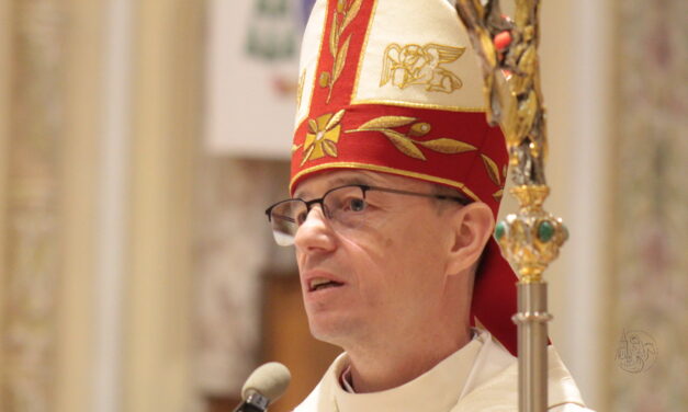 Урочистість Різдва у Мукачівській катедрі: щоб через нас інші теж захотіли пізнати Спасителя