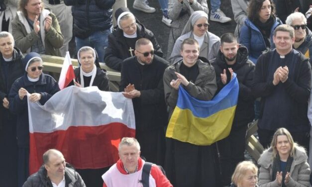 Папа: хто має інтерес у війнах, нехай прислухається до голосу сумління