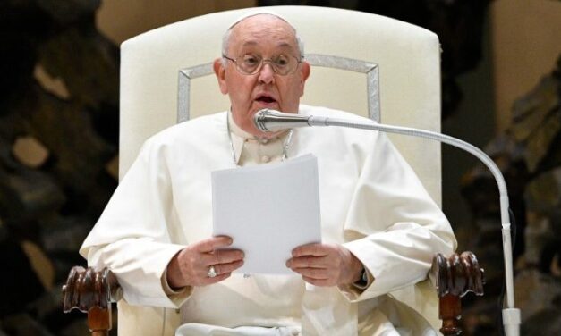 Папа: не забуваймо про народи, що страждають від війни; війна – це божевілля