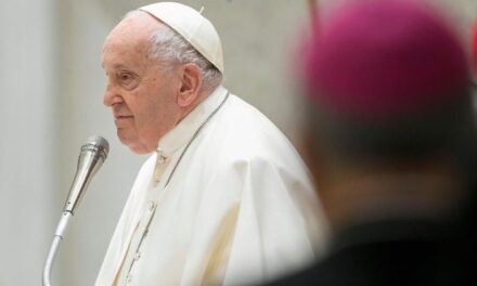 Папа: корінь заздрості – фальшивий образ Бога, марнославства – нас самих