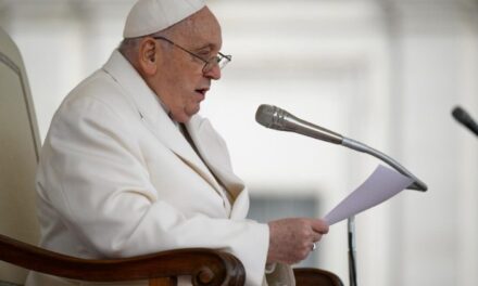 Папа: молімося, щоб Господь дав нам перемогу над божевіллям війни