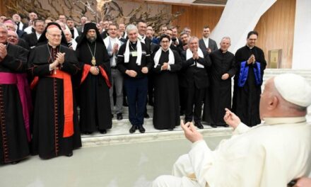 Папа до угорських паломників: молімося за мир в Європі