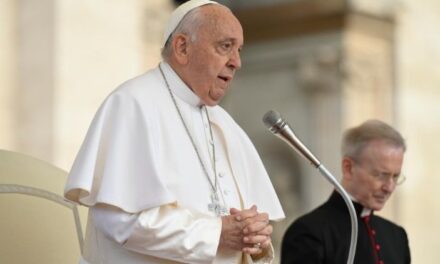 Папа: молімося за мир, світ перебуває у стані війни, не забуваймо про Україну