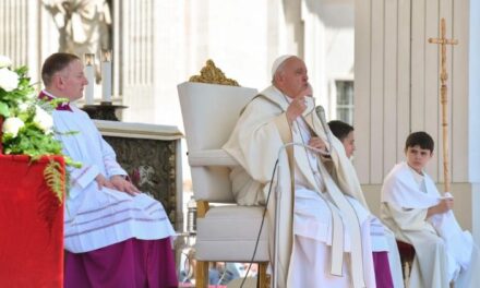 Папа дітям: віра робить нас щасливими, Святий Дух супроводжує нас у житті