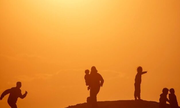 Бог іде зі своїм народом. Послання на Всесвітній День мігранта і біженця 2024