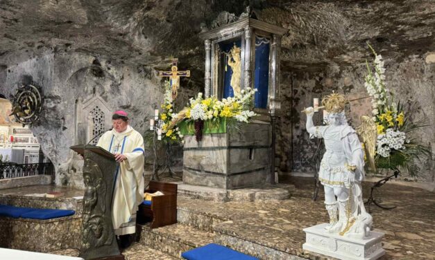 Єпископ Скомаровський на Монте-Горгано: Діва Марія говорить про навернення невільників брехні