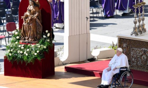 Папа поблагословив учасників Ювілею хворих і охорони здоровʼя