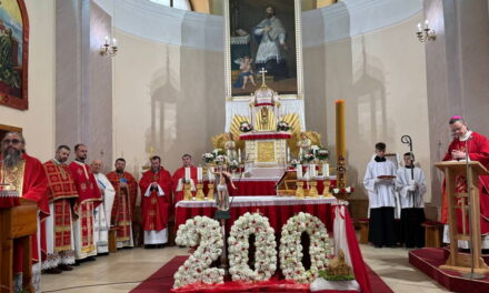 Єпископ Микола Лучок: будьмо вдячні за 200-річну місію храму у Рахові