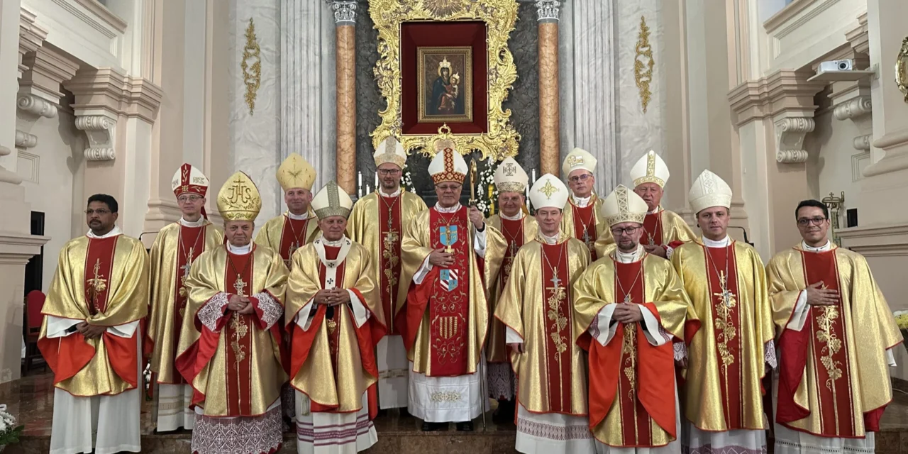 Урочистості у Бердичеві: надія посеред війни