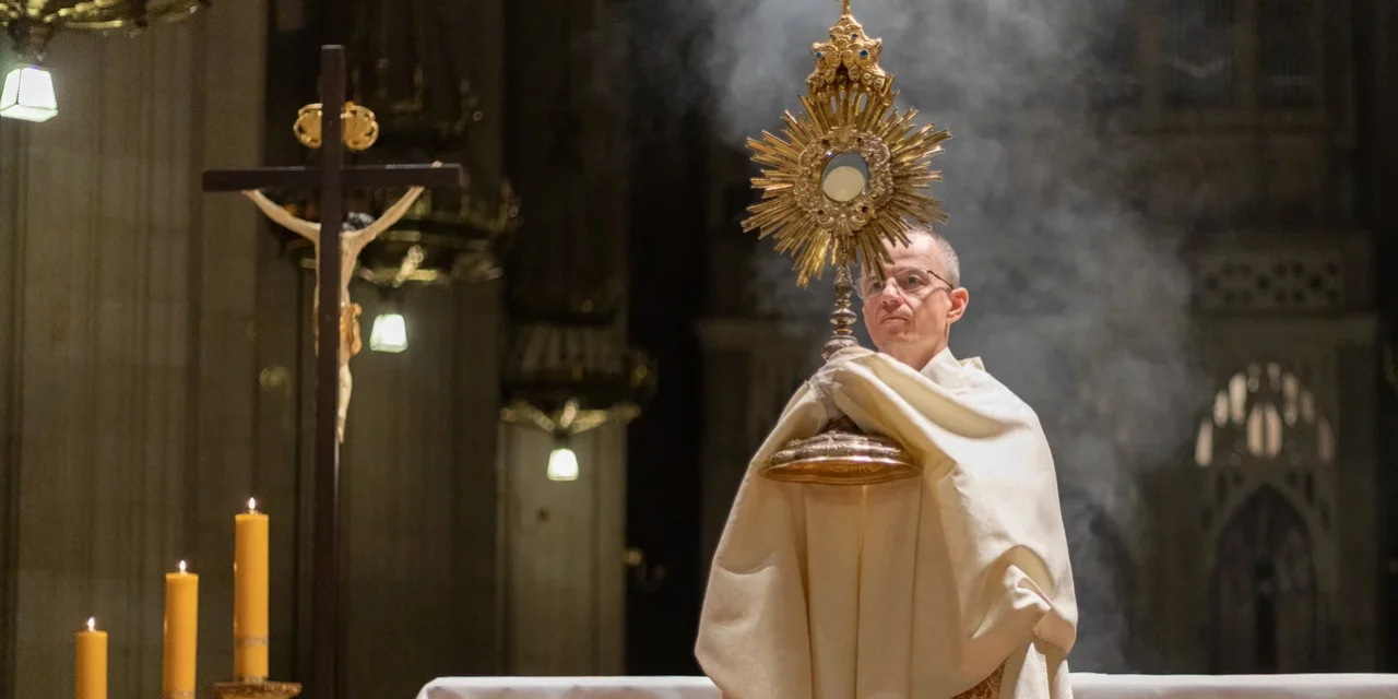 Єпископ Микола Лучок очолив молитву за мир на капітулі домініканців