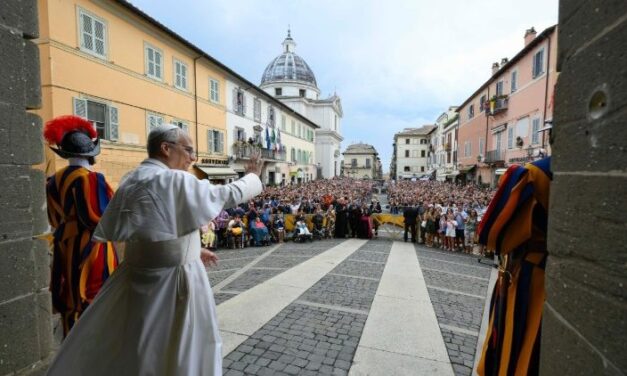 Папа: молімося, щоб досягли успіху зусилля, спрямовані на припинення війн