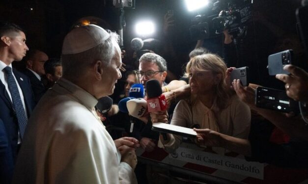 Папа про сподівання на мир в Україні: потрібно багато працювати і молитися