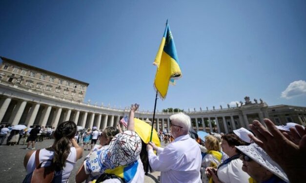 Єпископ Скомаровський: для нас, віруючих людей, надія, насамперед, на Бога