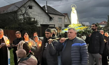 Ключарки: Розарієва хода у намірі миру