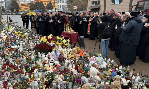 Тернопіль: молебень за жертви російських обстрілів за участі католицьких єпископів