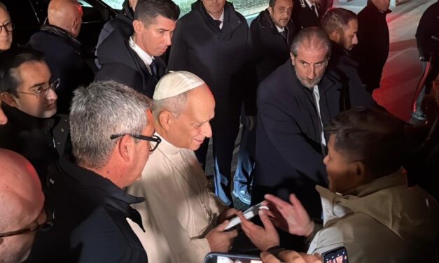 Папа: готові допомагати у пошуках тривалого і справедливого миру в Україні