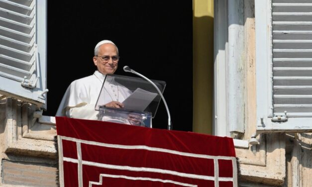 Папа: Христос перемагає ідеології, які роблять нас глухими до істини