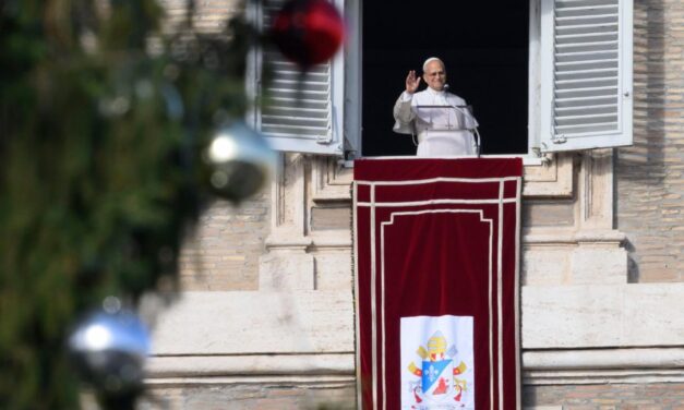 Папа: молімося, щоб всі діти могли жити в мирі
