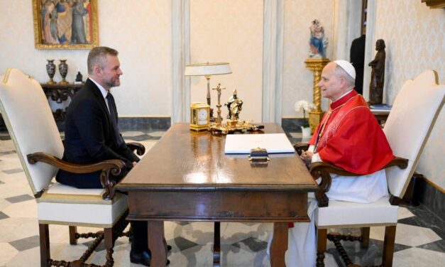 Папа прийняв у Ватикані Президента Словаччини