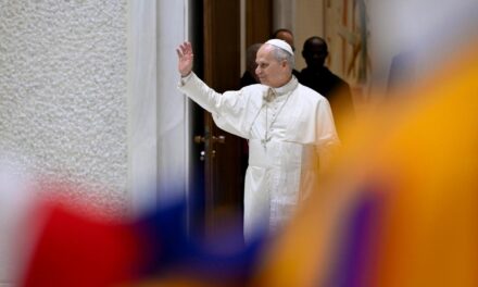 Папа: Бог промовляє до нас як до друзів, у молитві плекаємо дружбу з Ним