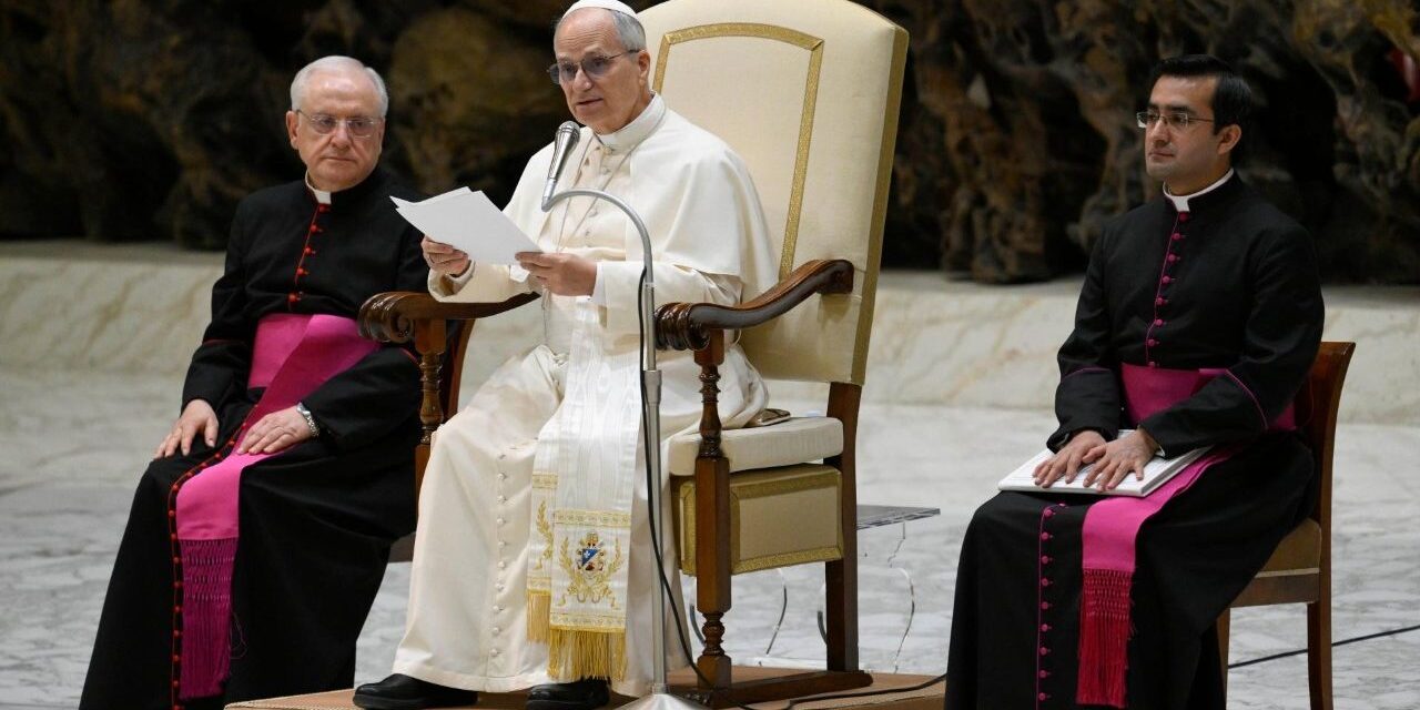 Папа: Ісус об’являє Отця, роблячи нас учасниками Його стосунків з Ним