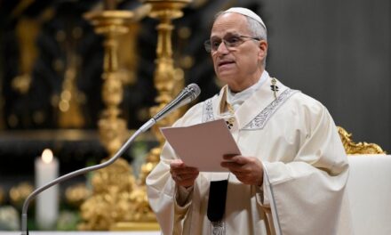 Лев XIV богопосвяченим: свідчити, що Бог присутній в історії як спасіння всіх народів