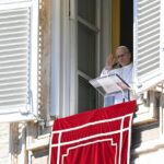 Папа: нехай замовкне зброя і припиняться руйнування в Україні