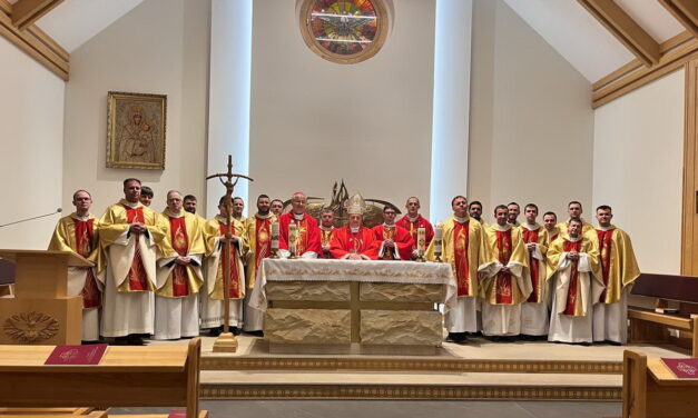 Всеукраїнський симпозіум душпастирів молоді