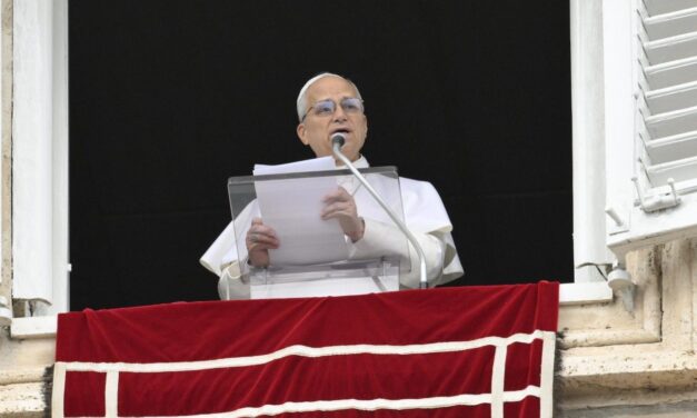 Папа: насильство ніколи не зможе принести справедливість і стабільність