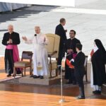 Папа: Церква не може помилятися щодо віри, всі покликані до свідчення