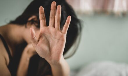 Папа: насилля проти жінок не слід недооцінювати, а поборювати і запобігати