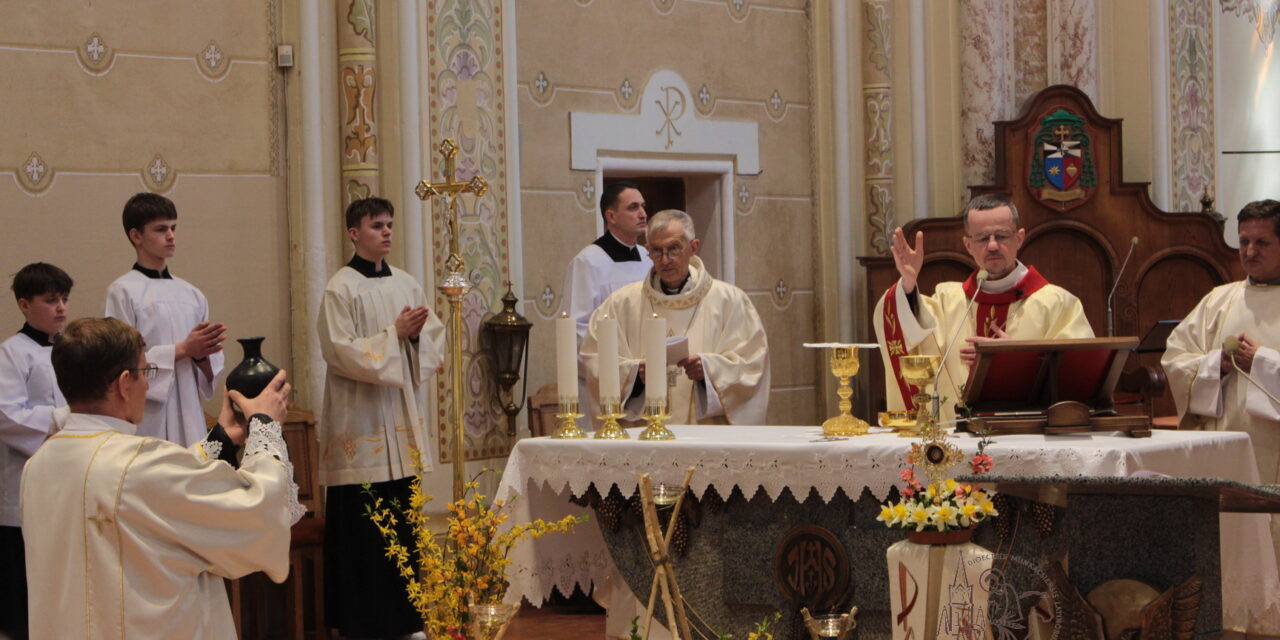 Потрібно горіти добром! Меса Мира у Мукачеві