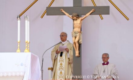 Перебуваючи в Африці, Папа згадав про Україну: молюся за народ, що страждає