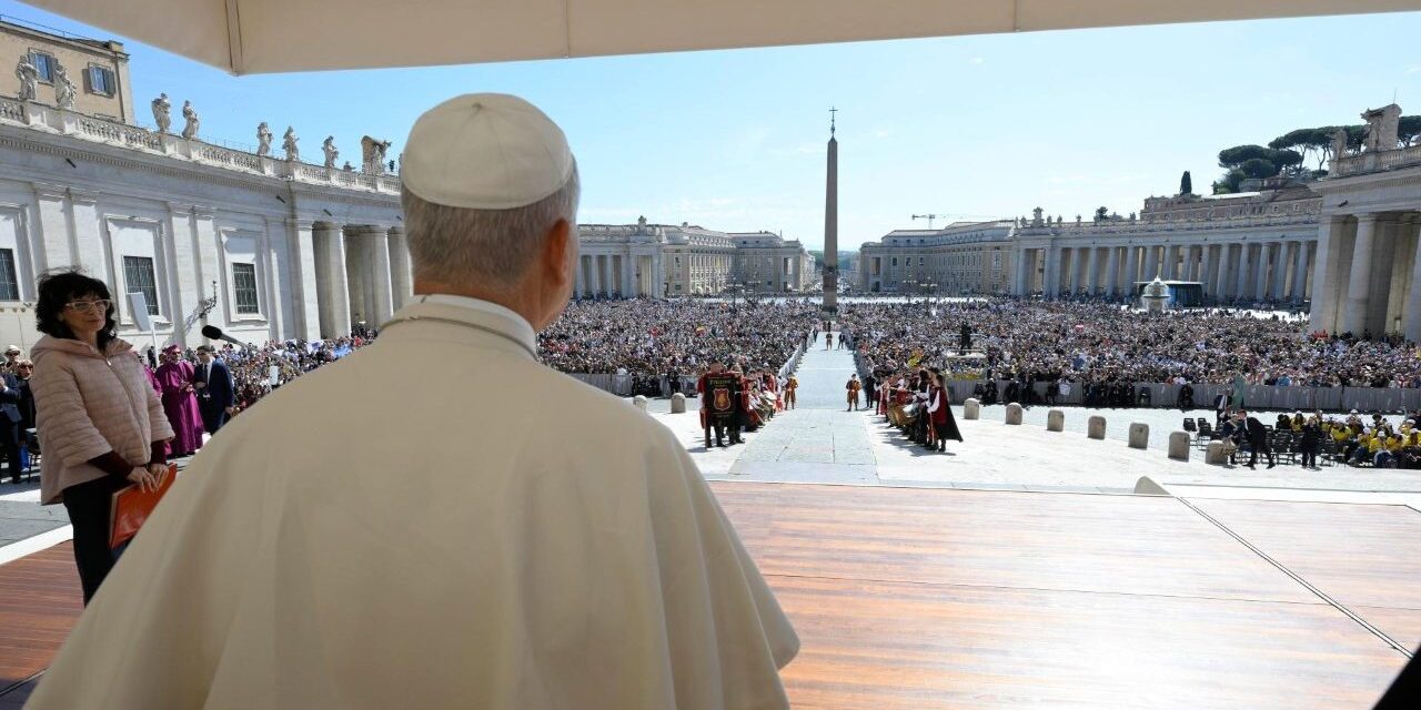 Папа про подорож в Африку: неоціненний скарб для мого серця і служіння